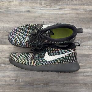 Nike Roshe Run Nike iD Multicolor Knit Sneakers Women’s 10 777415-993